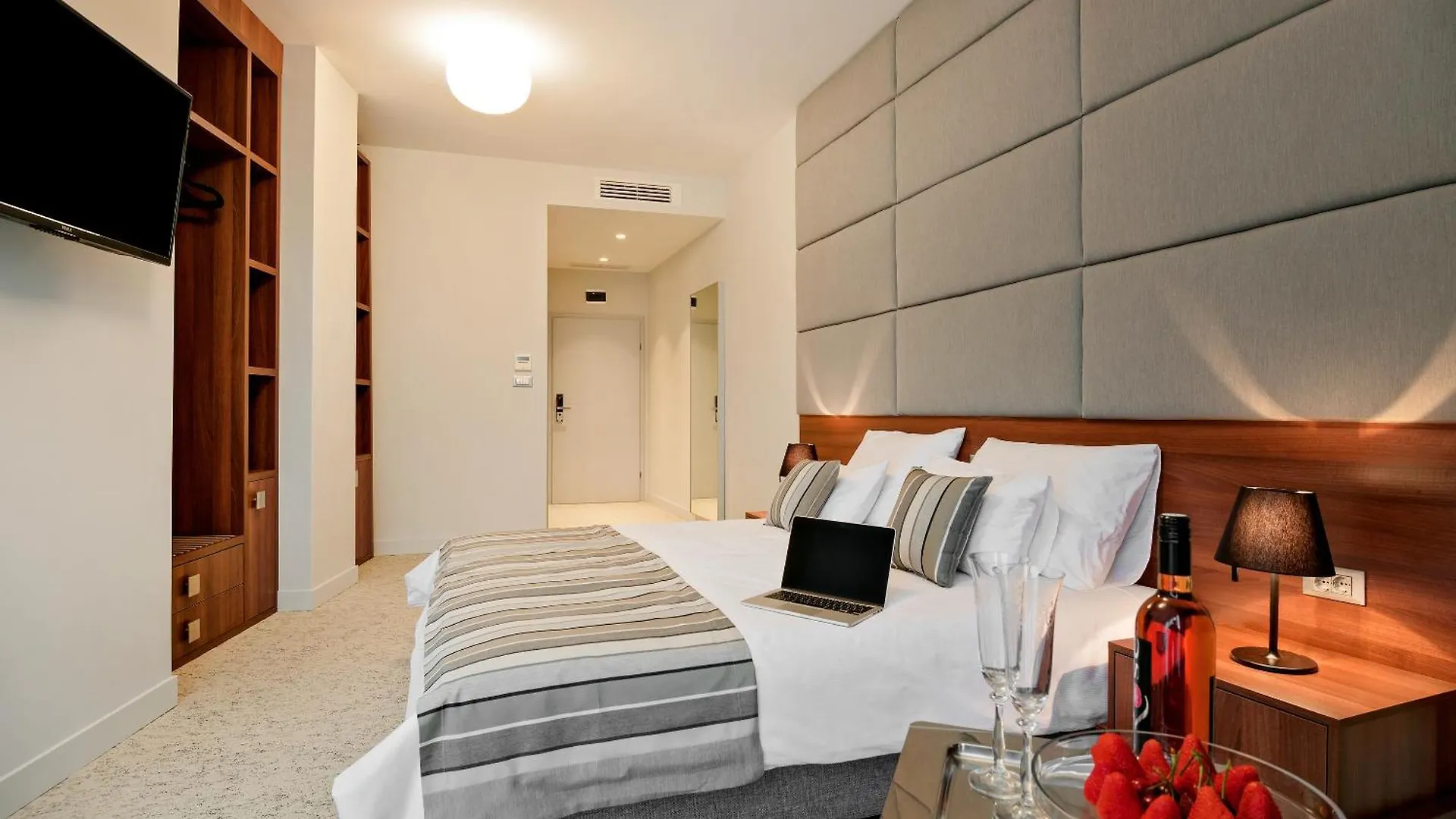 Priska Med Luxury Rooms Split