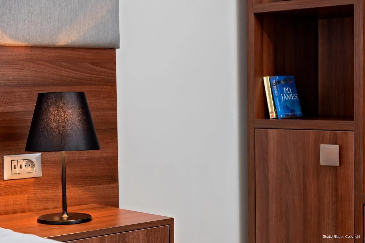 Bed and breakfast Priska Med Luxury Rooms Split