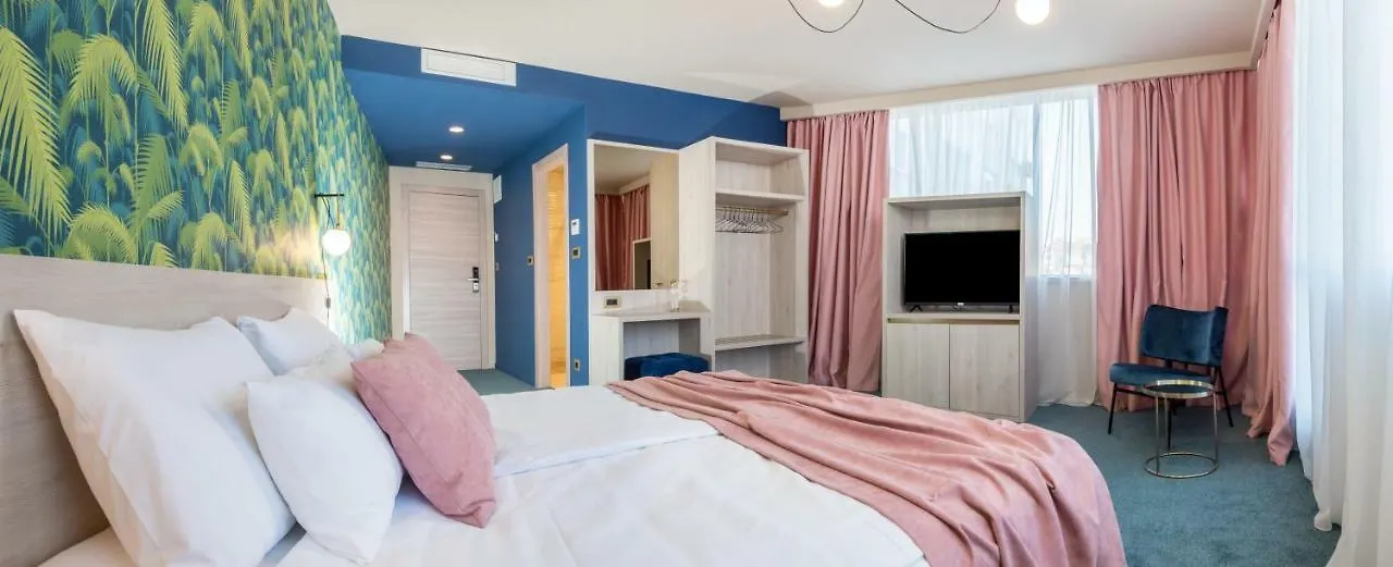 Priska Med Luxury Rooms Split