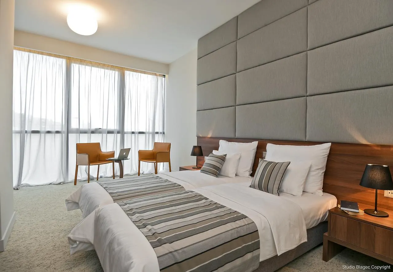 ספליט Priska Med Luxury Rooms